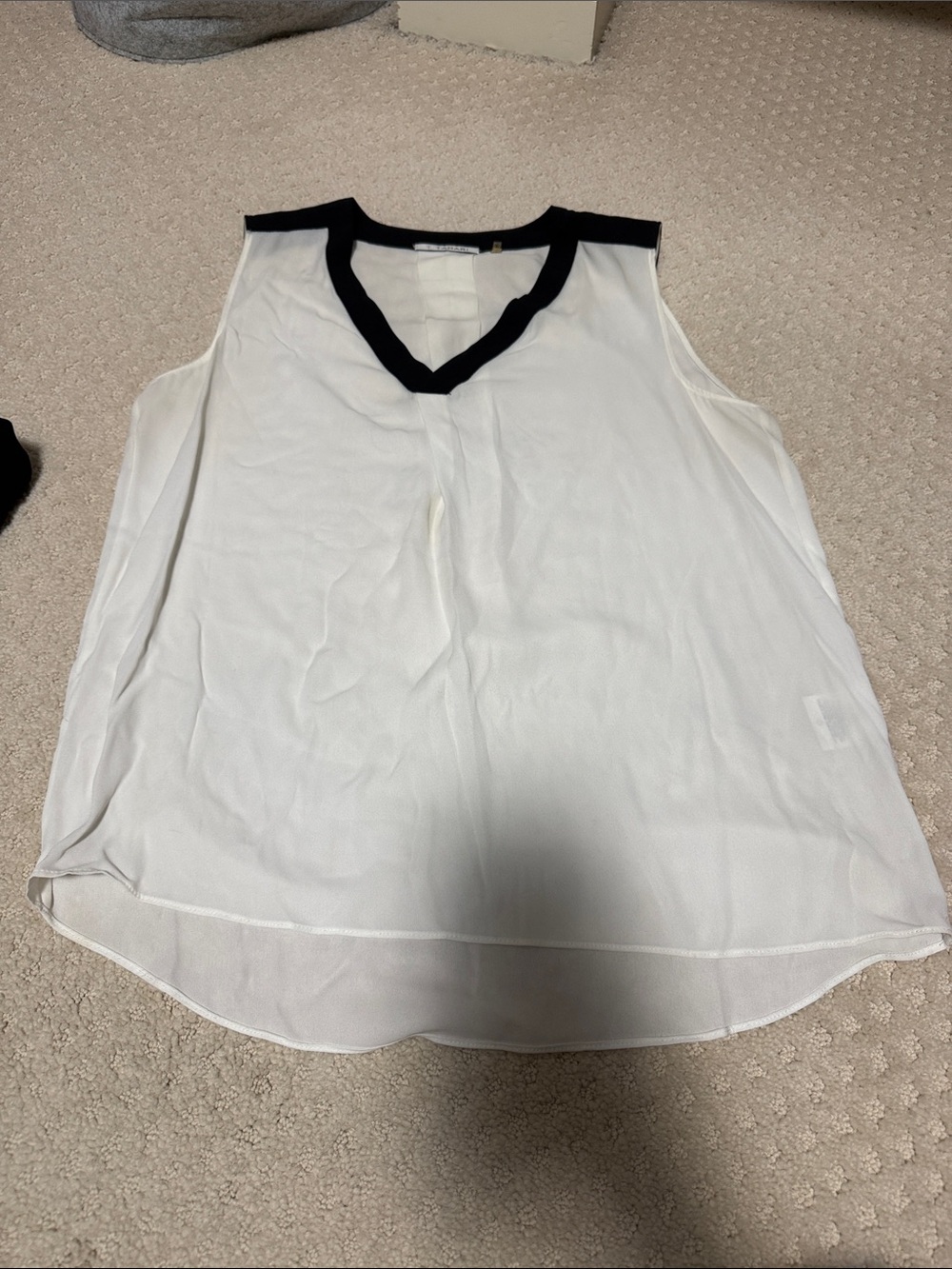 T by Tahari Women's Sleeveless V-Neck Contrast Trim Top - White with Black Trim